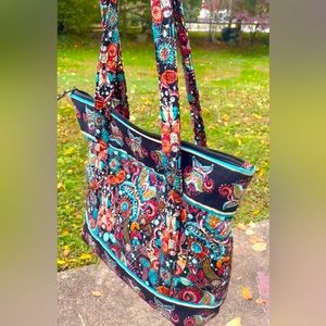 Vera Bradley Paisley big tote bag with zipper closure & exterior pocket 🌺
